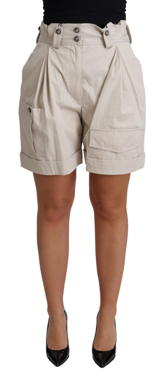 Schicke, beigefarbene Shorts mit hoher Taille und Falten