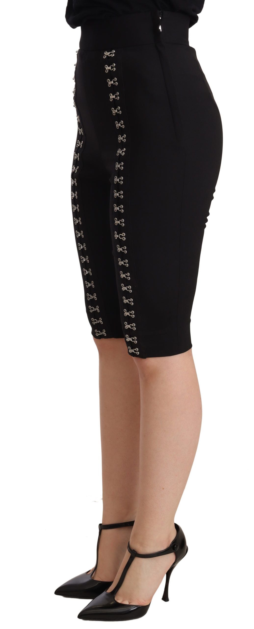 Elegante Shorts aus schwarzer Wolle mit hoher Taille