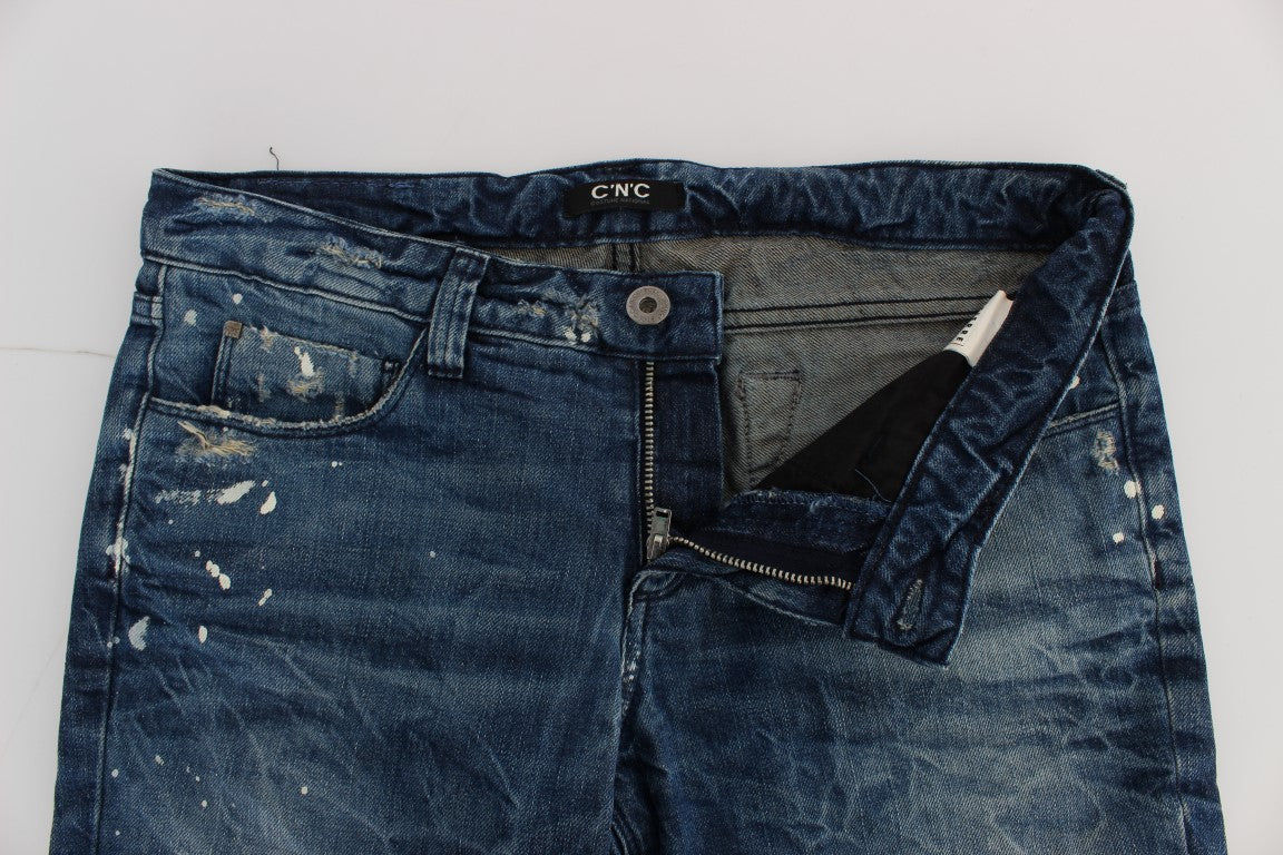 Schicker, blauer Denim in normaler Passform